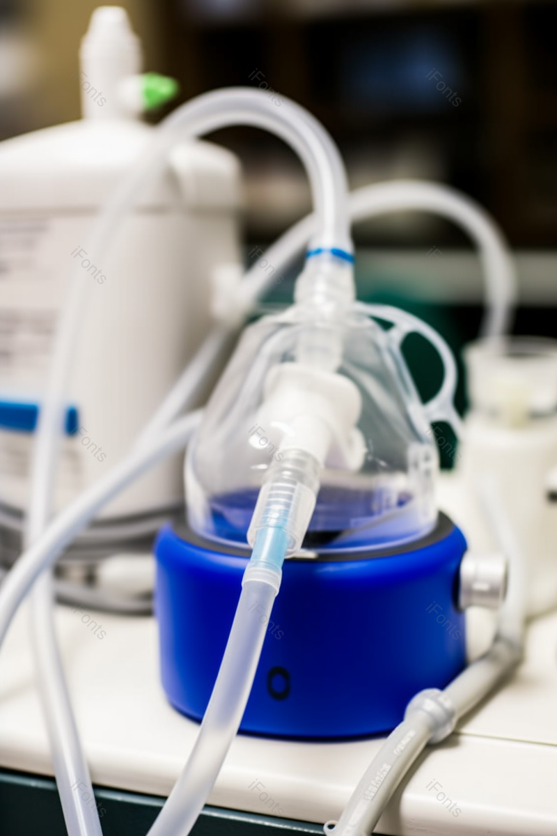 用呼吸面罩吸入的医疗设备的雾化器,高清,摄影图,摄影图片,图片大全,摄影图免费下载